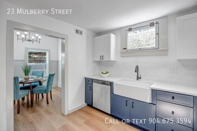 Building Photo - 23 Mulberry St