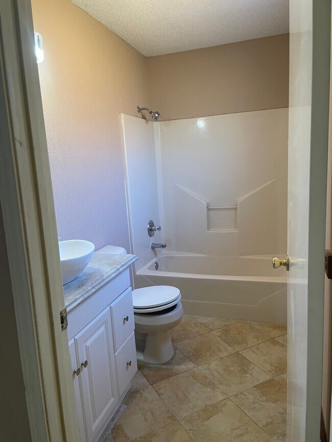 Building Photo - 11811 Fawn Dr