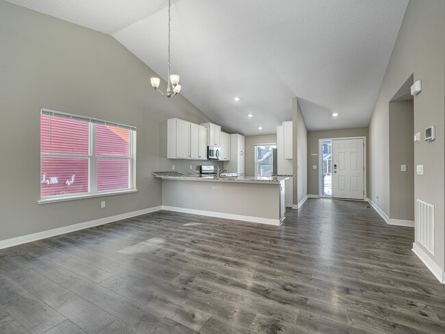 Building Photo - 14377 Fernbrook Ln N