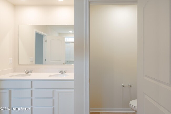 Building Photo - 2023 Lyndon Green Cir