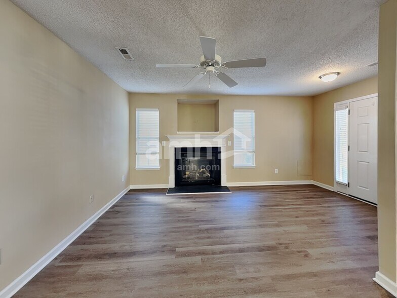 Building Photo - 3626 Sunset Hollow Dr