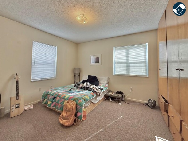 Building Photo - 229 E King St