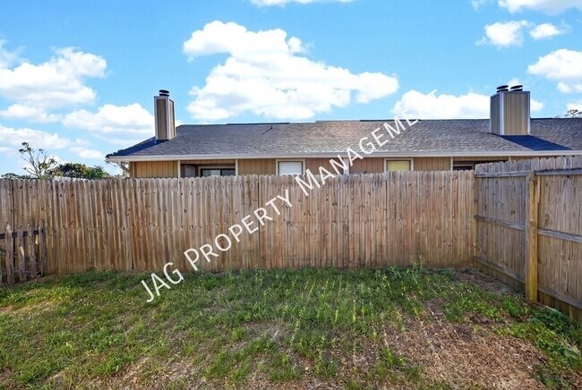 Building Photo - 1234 Montecello Dr