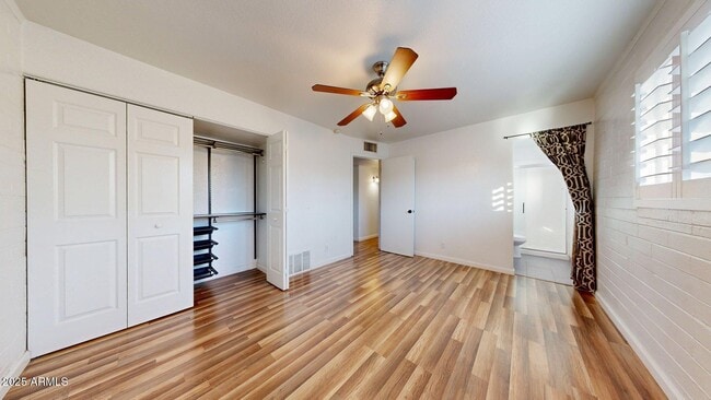 Building Photo - 830 E Orchid Ln