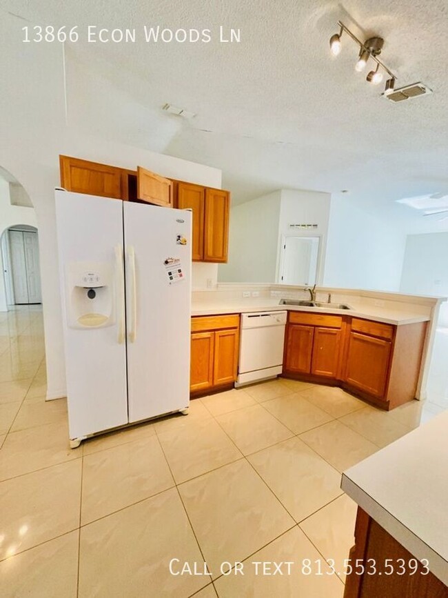Building Photo - 13866 Econ Woods Ln