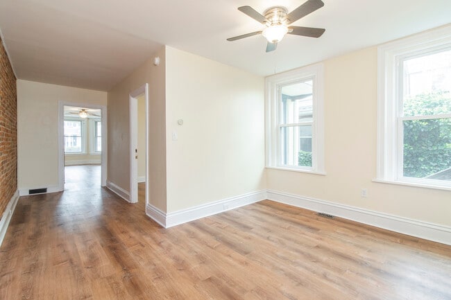 Building Photo - 328 W Front St