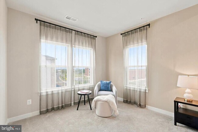 Building Photo - 24274 Thurso Sq