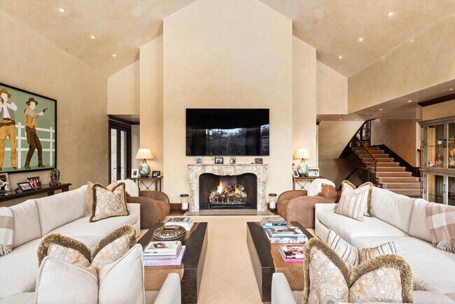 Building Photo - 64 Pitkin Way