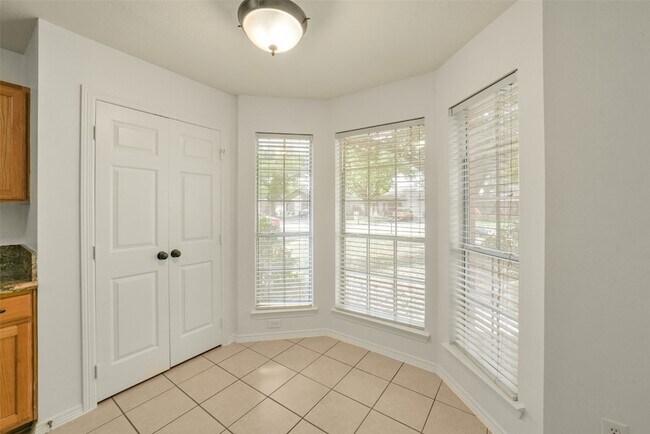 Building Photo - 21007 Terrace View Dr