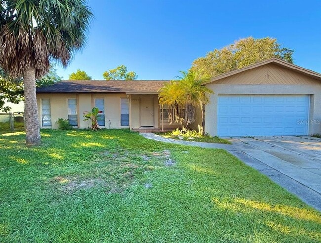 Primary Photo - 810 Royal Palm Dr