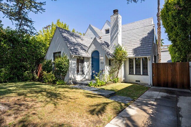 Building Photo - 8543 Clifton Way