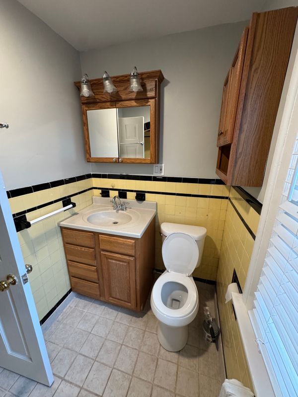 Building Photo - 114 Kneeland Rd