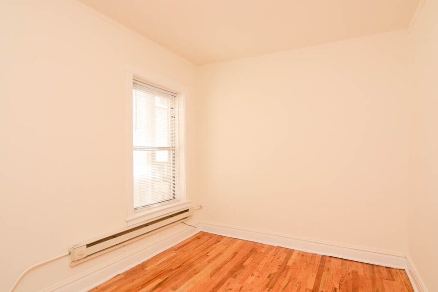 Building Photo - 3730 N Fremont St