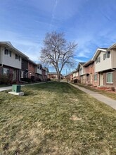 Building Photo - 3915 S Boston St