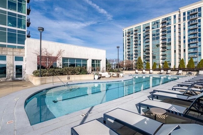 Building Photo - 250 Pharr Rd NE