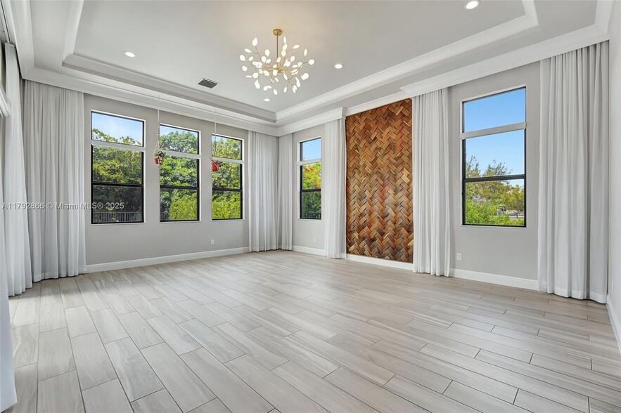 Building Photo - 17130 Magnolia Estates Dr