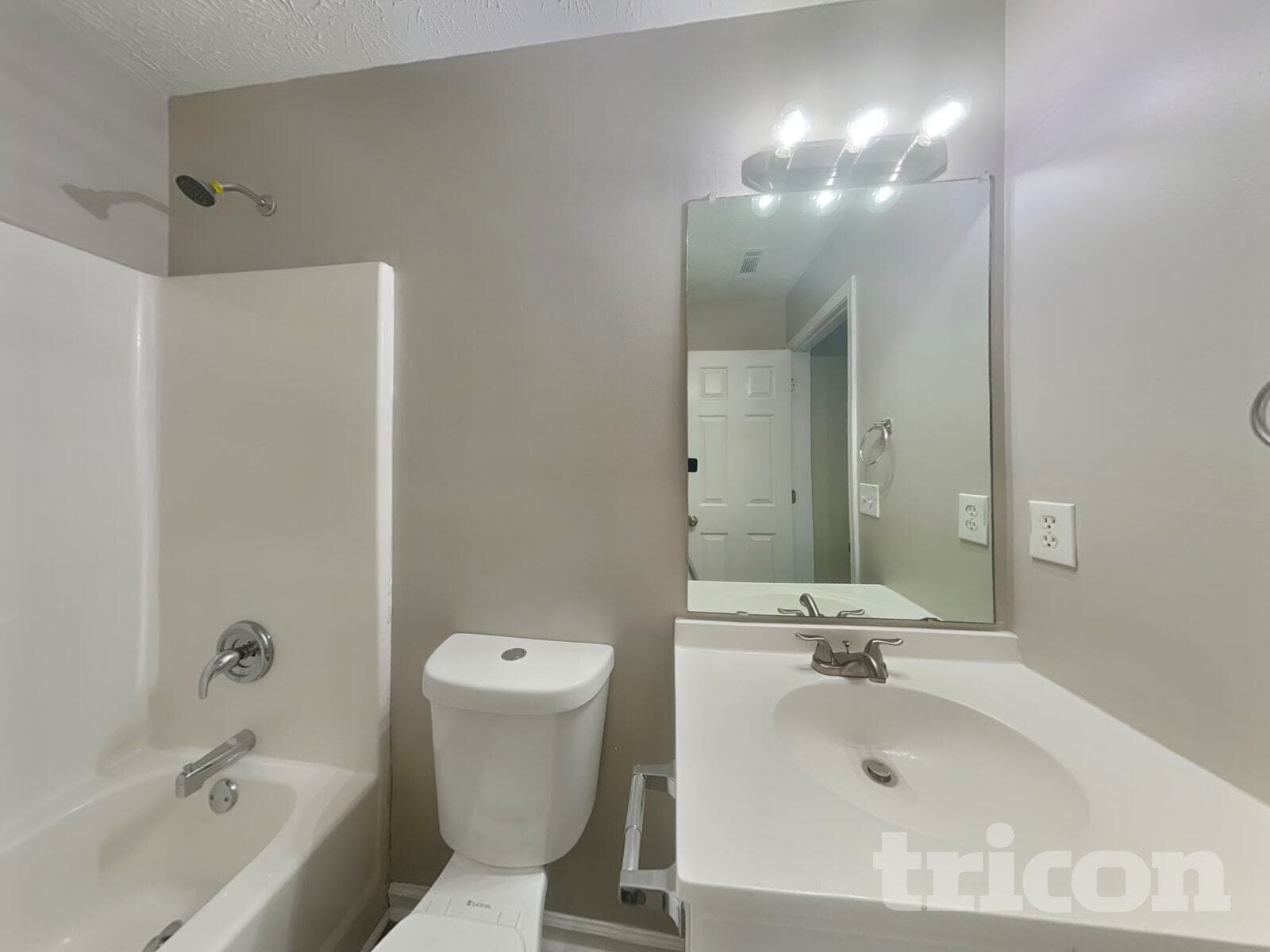 Building Photo - 12573 Lakeside Pkwy