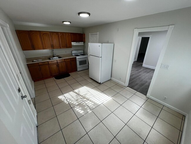 Primary Photo - 2 bedroom Remodeled House With Attached 2 ...