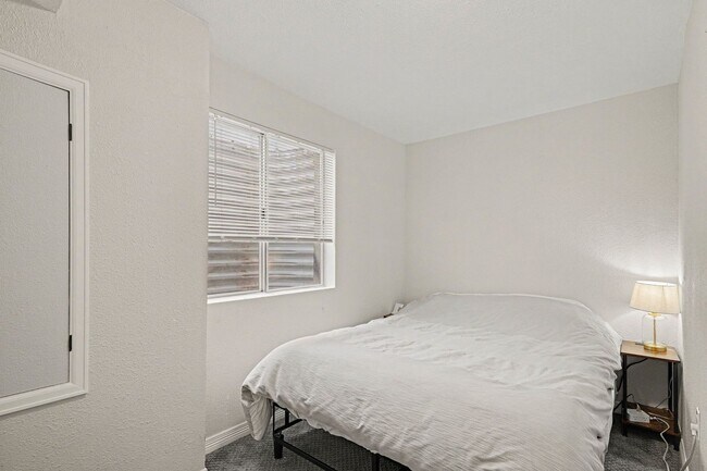 Building Photo - 1263 N Calhan Ave