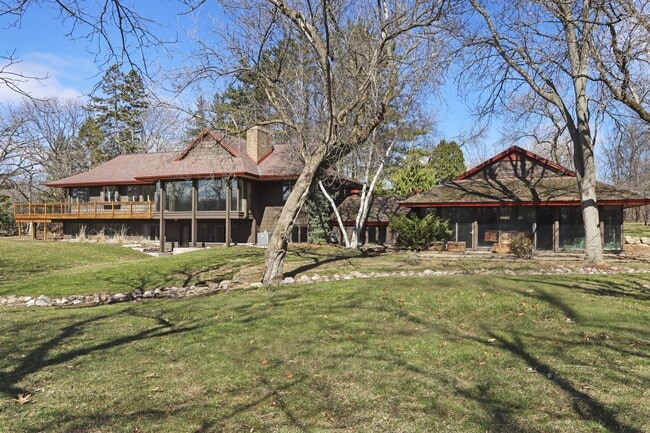 Building Photo - 6147 Taylor Ave