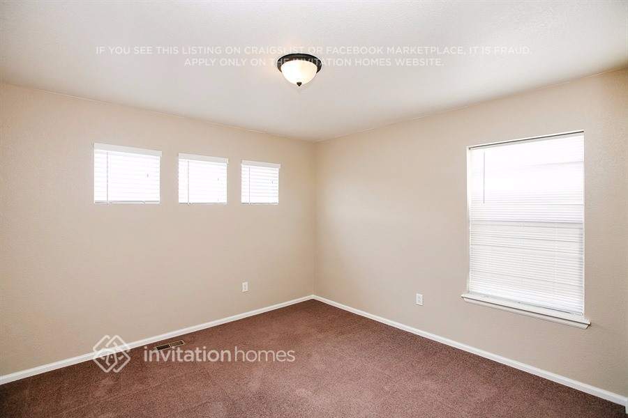 Building Photo - 2302 Quartz St