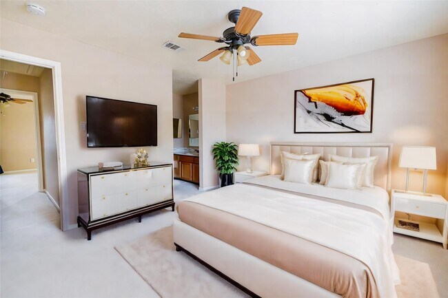 Building Photo - 1907 Country Village Blvd