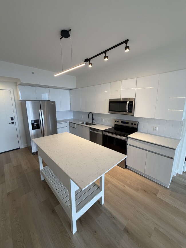 Building Photo - 226 SE 3rd St