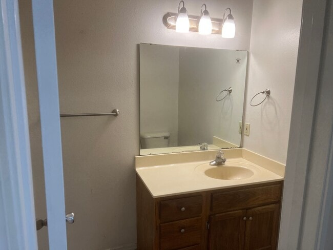 Building Photo - 350 S Davis St