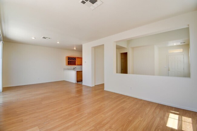 Building Photo - 3 Bed Home - Open Floor Design - Community Pool - New Everything Inside