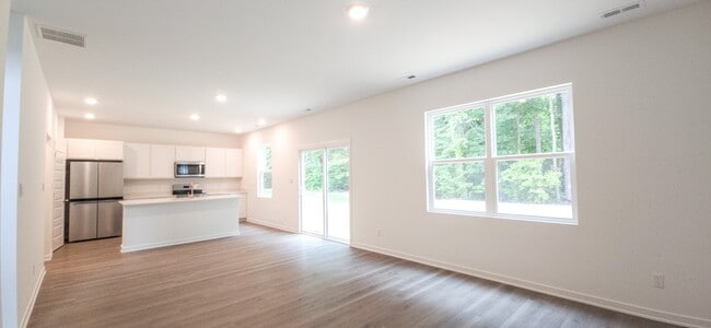 Building Photo - 4215 Viceroy St