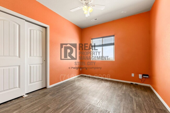 Building Photo - 947 E Kirkwood Dr