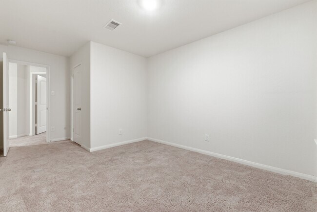 Building Photo - 345 Lone Mountain Dr