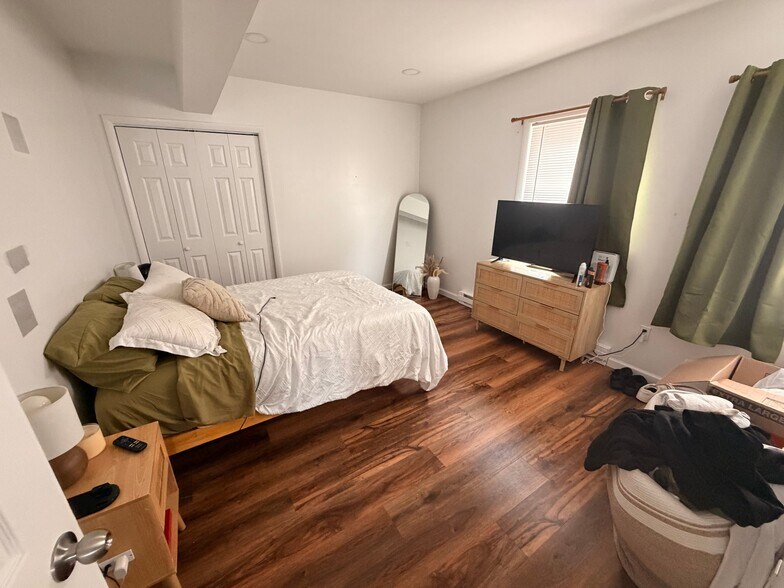 Building Photo - 1714 Union St