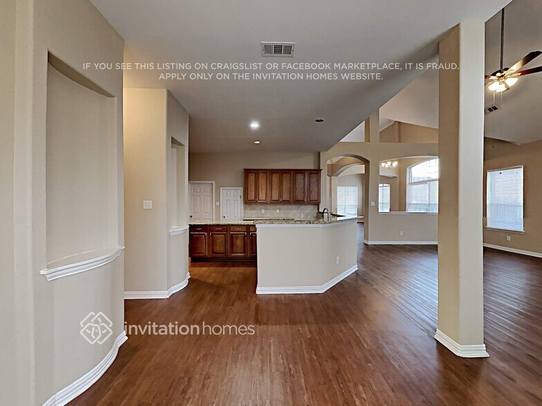 Building Photo - 1112 Ginger Trail