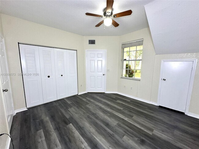 Building Photo - 741 SW 148th Ave