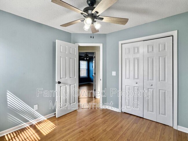 Building Photo - 145 Wilton St