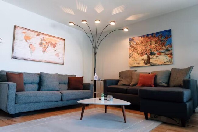 Primary Photo - 1702 W Tuckey Ln