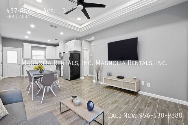 Building Photo - 437 E Acacia Ave