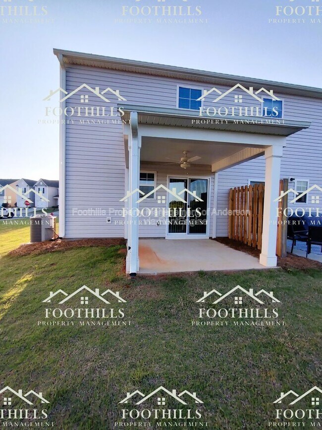 Building Photo - 145 Adger Rd