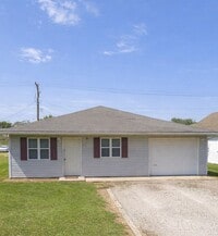 Building Photo - Midwest Ridge-608 Commercial and 611 First