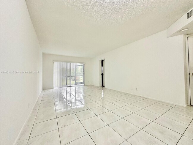 Building Photo - 7900 Fairview Dr