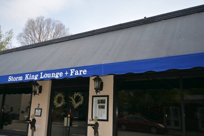 Building Photo - 99 Bayview Ave