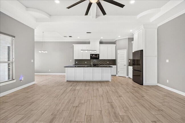 Building Photo - 6718 Stuyvesant Ct