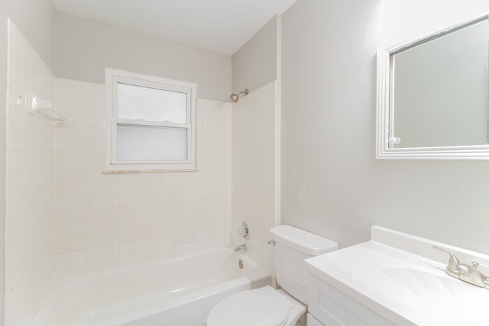 Building Photo - 6072 Tridale Ct