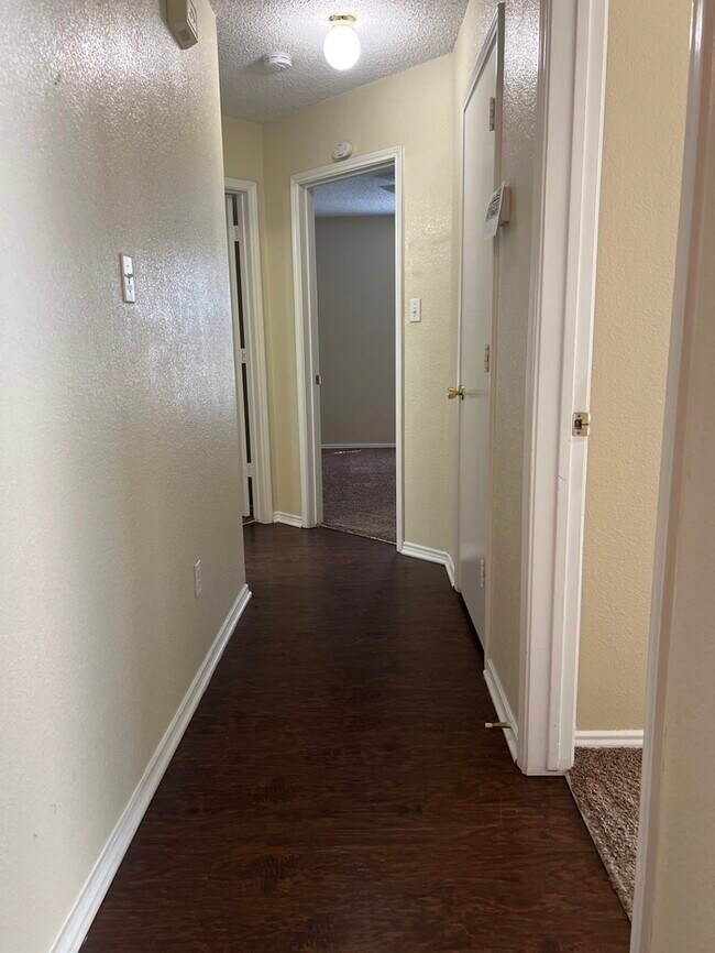 Building Photo - COZY 3/2/2 Fort Worth Home