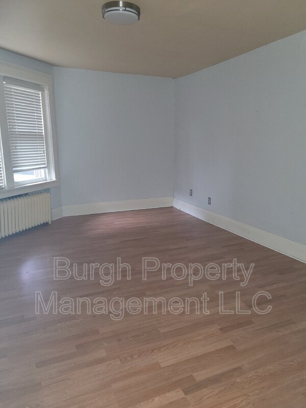 Building Photo - 5512 Centre Ave