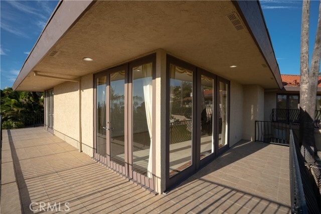 Building Photo - 984 La Cresta Pl