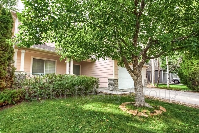 Building Photo - 13460 Vine St