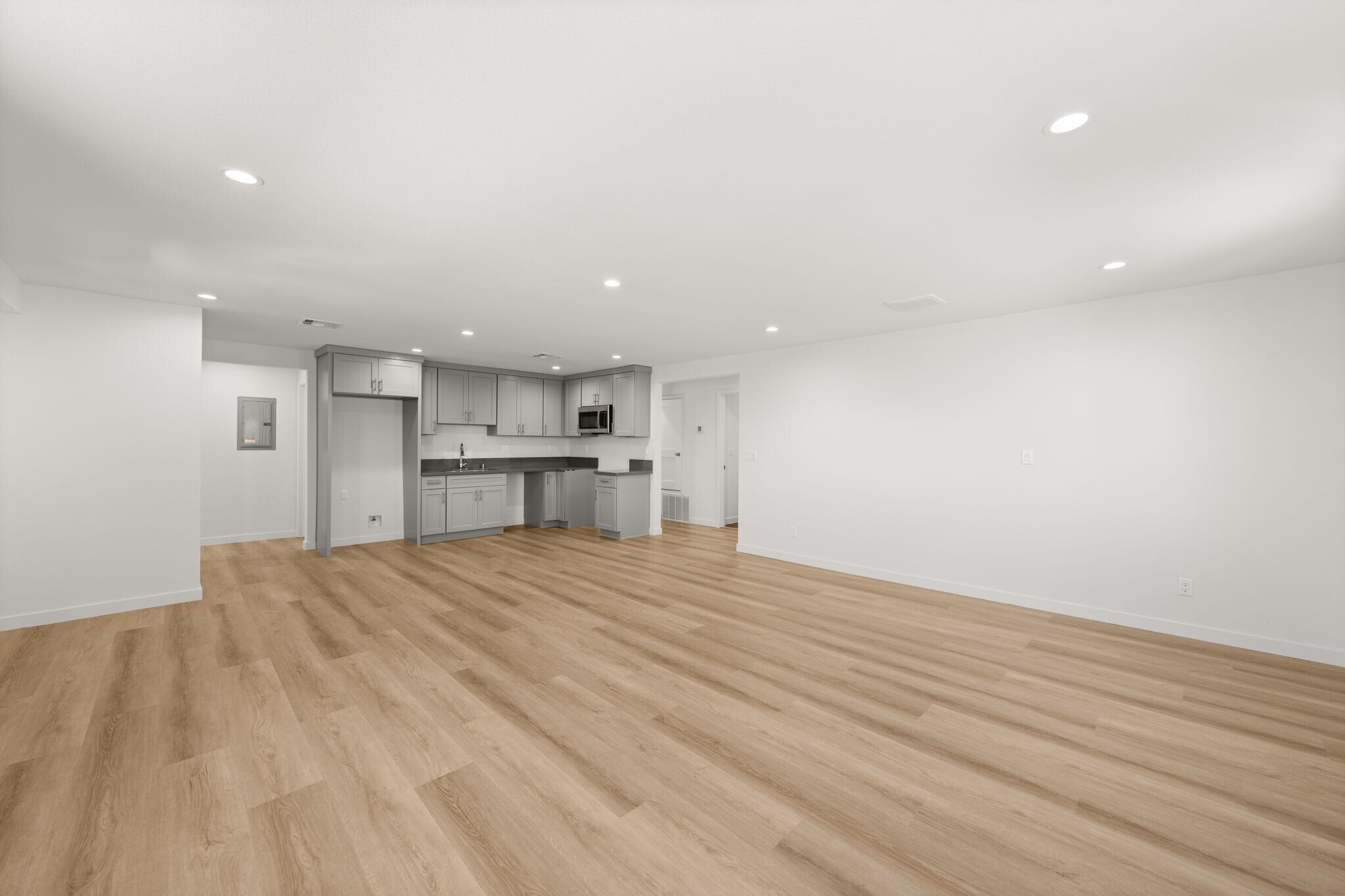 Building Photo - 4700 S Gramercy Pl