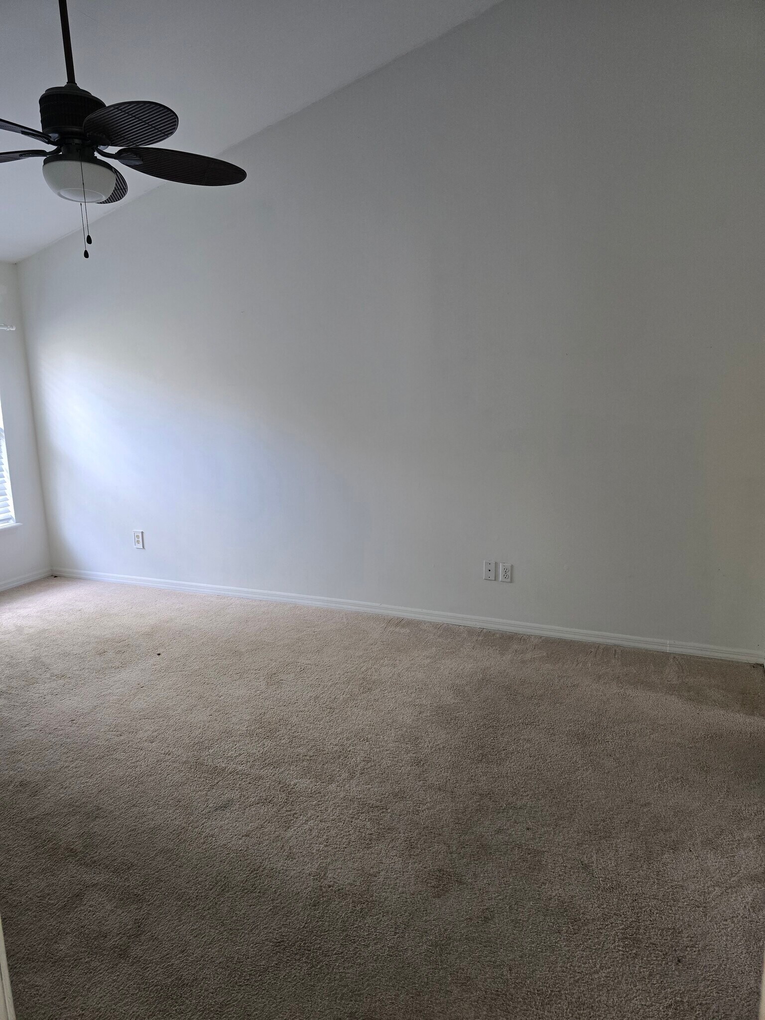 Master Bedroom - 2169 Saint Martins Dr W